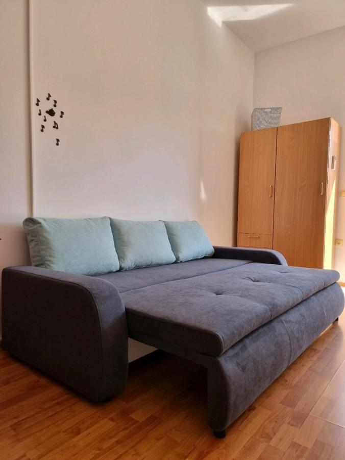 Frida Apartment Pula Luaran gambar