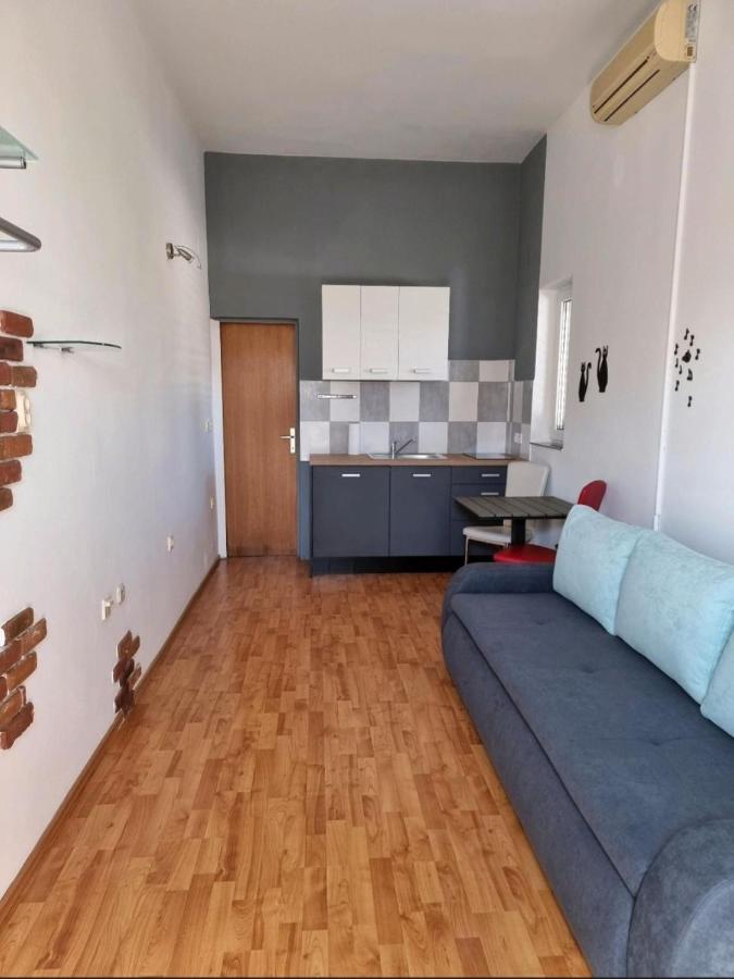 Frida Apartment Pula Luaran gambar
